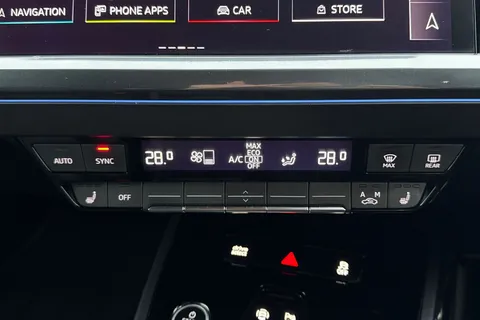 MT74CAO Audi Q4 e-tron Q4  Black Edition 55 e-tron quattro 250,00 kW Thumbnail #22