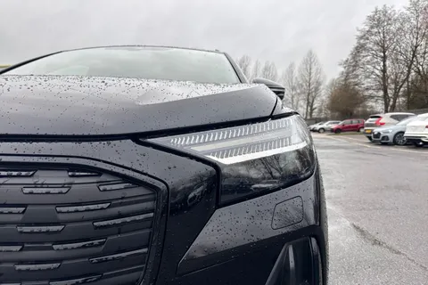 MT74CAO Audi Q4 e-tron Q4  Black Edition 55 e-tron quattro 250,00 kW Thumbnail #25