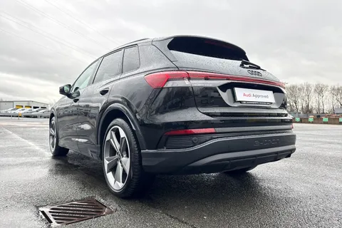 MT74CAO Audi Q4 e-tron Q4  Black Edition 55 e-tron quattro 250,00 kW Thumbnail #39