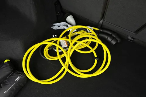 MT74CAO Audi Q4 e-tron Q4  Black Edition 55 e-tron quattro 250,00 kW Thumbnail #40