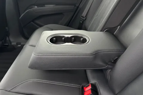 MT74CAO Audi Q4 e-tron Q4  Black Edition 55 e-tron quattro 250,00 kW Thumbnail #42