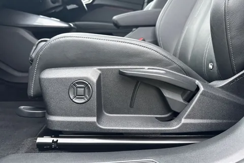 MT74CAO Audi Q4 e-tron Q4  Black Edition 55 e-tron quattro 250,00 kW Thumbnail #45