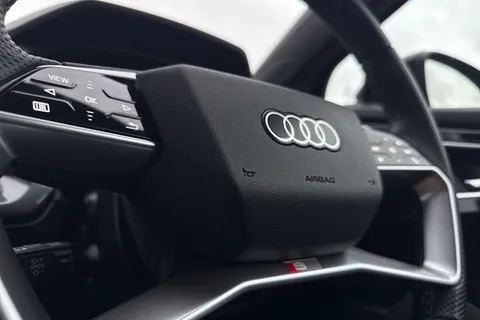 MT74CAO Audi Q4 e-tron Q4  Black Edition 55 e-tron quattro 250,00 kW Thumbnail #54