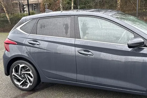 EN21XKL Hyundai I20 1.0T GDi 48V MHD Premium 5dr Thumbnail #31