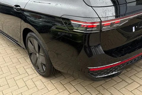  Volkswagen Passat 1.5 eTSI MHEV R-Line DSG Euro 6 (s/s) 5dr Thumbnail #8