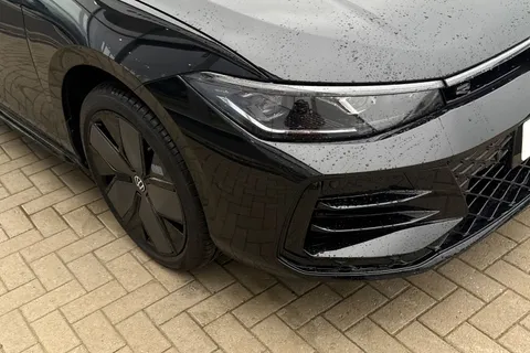  Volkswagen Passat 1.5 eTSI MHEV R-Line DSG Euro 6 (s/s) 5dr Thumbnail #9