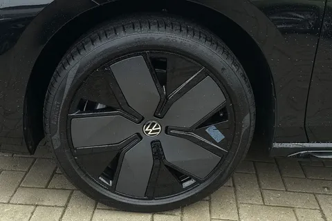  Volkswagen Passat 1.5 eTSI MHEV R-Line DSG Euro 6 (s/s) 5dr Thumbnail #11