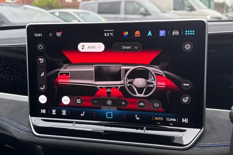  Volkswagen Passat 1.5 eTSI MHEV R-Line DSG Euro 6 (s/s) 5dr Thumbnail #22