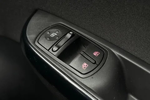 DH19YKK Vauxhall Corsa 1.4i ecoTEC Energy Euro 6 3dr Thumbnail #31