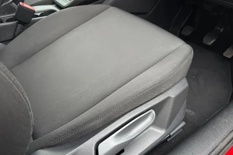 41 of 57 for Audi A1 SE 25 TFSI 95 PS 5-speed