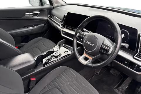 ML23DLF Kia Sportage 1.6 h T-GDi 3 Auto Euro 6 (s/s) 5dr Thumbnail #9