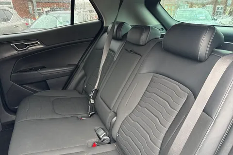 ML23DLF Kia Sportage 1.6 h T-GDi 3 Auto Euro 6 (s/s) 5dr Thumbnail #15