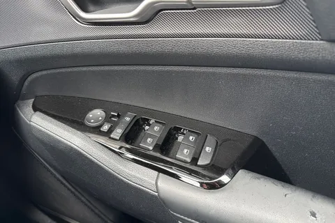 ML23DLF Kia Sportage 1.6 h T-GDi 3 Auto Euro 6 (s/s) 5dr Thumbnail #19