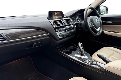 BK16FPF BMW 2 Series 2.0 220d Luxury Auto Euro 6 (s/s) 2dr Thumbnail #16