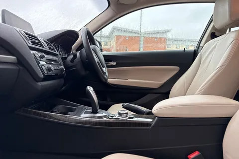 BK16FPF BMW 2 Series 2.0 220d Luxury Auto Euro 6 (s/s) 2dr Thumbnail #35