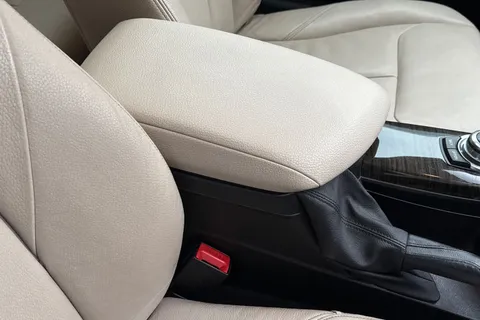 BK16FPF BMW 2 Series 2.0 220d Luxury Auto Euro 6 (s/s) 2dr Thumbnail #50