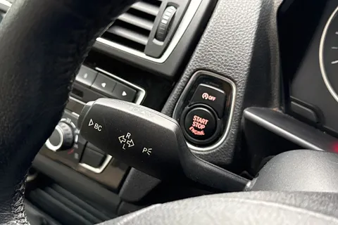 BK16FPF BMW 2 Series 2.0 220d Luxury Auto Euro 6 (s/s) 2dr Thumbnail #56