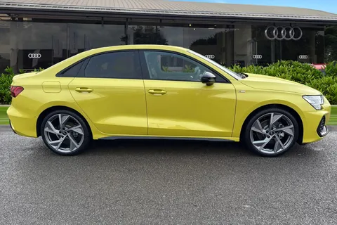  Audi A3 1.5 TFSI Black Edition Euro 6 (s/s) 4dr Thumbnail #4