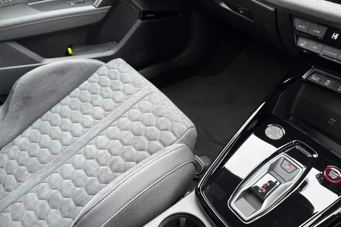 Audi RS 3 2.5 TFSI Sportback S Tronic quattro Euro 6 (s/s) 5dr Thumbnail #20