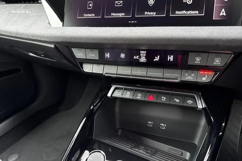 Audi RS 3 2.5 TFSI Sportback S Tronic quattro Euro 6 (s/s) 5dr Thumbnail #22