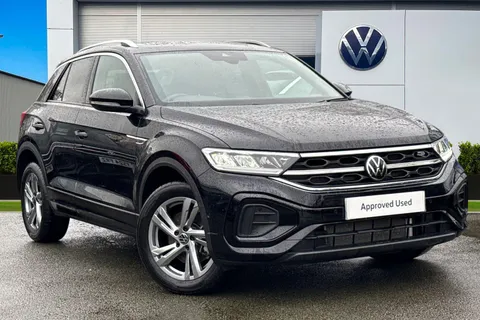 KR25XBN Volkswagen T-Roc 2.0 TDI 150 EVO R-Line 5dr DSG | Panoramic Sun Roof | Rear View Camera Thumbnail #2