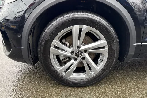 KR25XBN Volkswagen T-Roc 2.0 TDI 150 EVO R-Line 5dr DSG | Panoramic Sun Roof | Rear View Camera Thumbnail #25