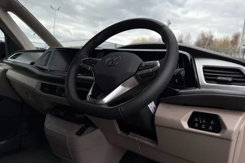 14 of 64 for VOLKSWAGEN CALIFORNIA 2.0 TDI Coast 5dr DSG