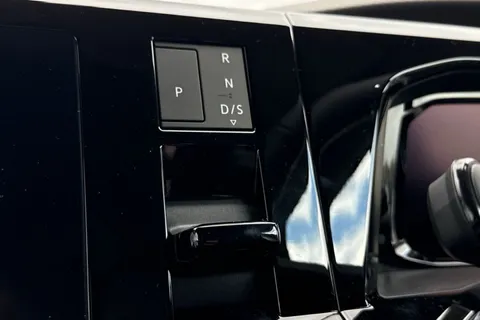 23 of 64 for VOLKSWAGEN CALIFORNIA 2.0 TDI Coast 5dr DSG