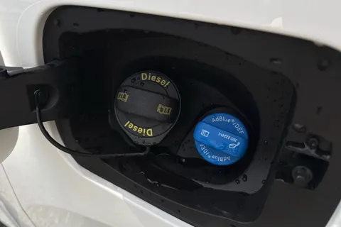 30 of 64 for VOLKSWAGEN CALIFORNIA 2.0 TDI Coast 5dr DSG