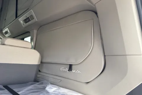 33 of 64 for VOLKSWAGEN CALIFORNIA 2.0 TDI Coast 5dr DSG