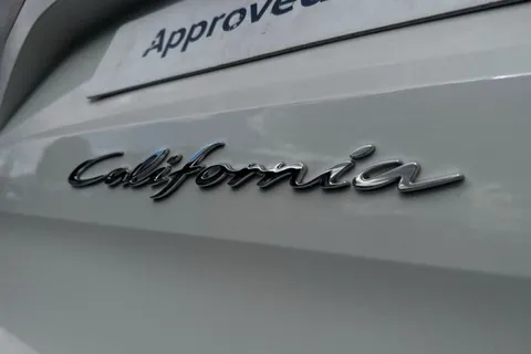 38 of 64 for VOLKSWAGEN CALIFORNIA 2.0 TDI Coast 5dr DSG