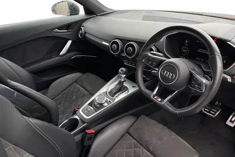BK72TVY Audi TT Coup- Black Edition 40 TFSI  197 PS S tronic Thumbnail #15