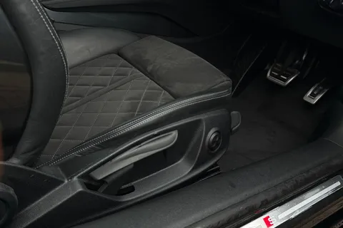 BK72TVY Audi TT Coup- Black Edition 40 TFSI  197 PS S tronic Thumbnail #45