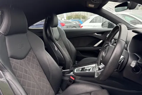 BK72TVY Audi TT Coup- Black Edition 40 TFSI  197 PS S tronic Thumbnail #46