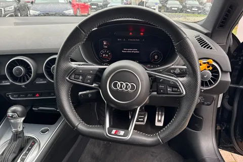 BK72TVY Audi TT Coup- Black Edition 40 TFSI  197 PS S tronic Thumbnail #47