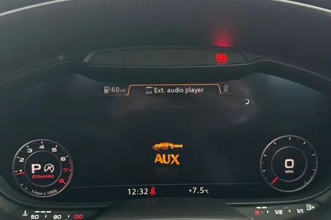 BK72TVY Audi TT Coup- Black Edition 40 TFSI  197 PS S tronic Thumbnail #53