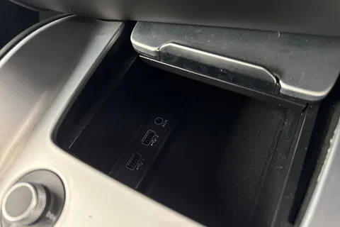 BK72TVY Audi TT Coup- Black Edition 40 TFSI  197 PS S tronic Thumbnail #56