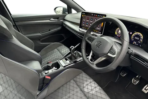 KR25TWA Volkswagen Golf 1.5 TSI 150 R-Line 5dr | Area View Camera | Adaptive Cruise Thumbnail #15