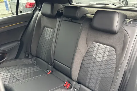 KR25TWA Volkswagen Golf 1.5 TSI 150 R-Line 5dr | Area View Camera | Adaptive Cruise Thumbnail #20