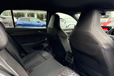 KR25TWA Volkswagen Golf 1.5 TSI 150 R-Line 5dr | Area View Camera | Adaptive Cruise Thumbnail #43