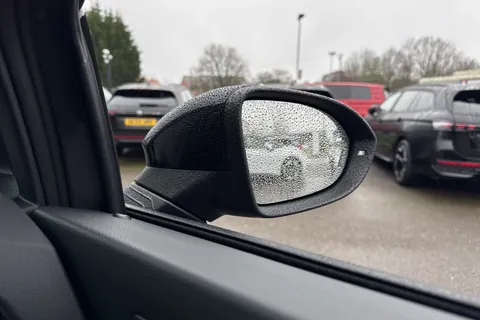  Volkswagen Golf 2.0 TSI R Black Edition DSG 4Motion Euro 6 (s/s) 5dr Thumbnail #40