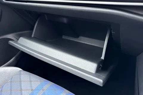  Volkswagen Golf 2.0 TSI R Black Edition DSG 4Motion Euro 6 (s/s) 5dr Thumbnail #44