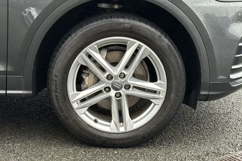 10 of 54 for Audi Q5 2.0 TFSI 45 S line S Tronic quattro Euro 6 (s/s) 5dr