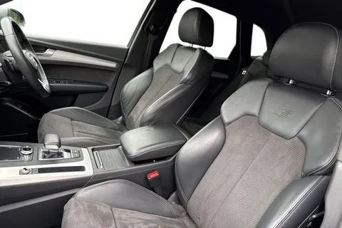 16 of 54 for Audi Q5 2.0 TFSI 45 S line S Tronic quattro Euro 6 (s/s) 5dr
