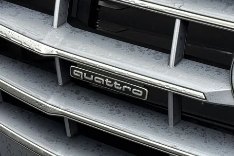 26 of 54 for Audi Q5 2.0 TFSI 45 S line S Tronic quattro Euro 6 (s/s) 5dr