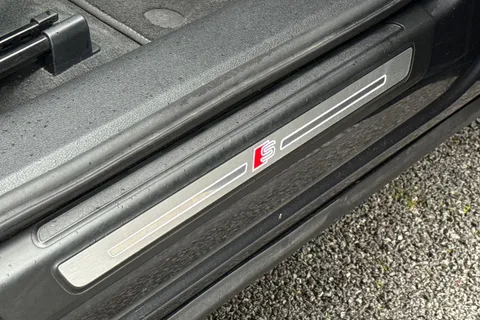 33 of 54 for Audi Q5 2.0 TFSI 45 S line S Tronic quattro Euro 6 (s/s) 5dr