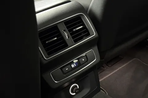 36 of 54 for Audi Q5 2.0 TFSI 45 S line S Tronic quattro Euro 6 (s/s) 5dr