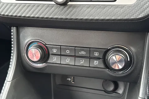 PN19BVG MG Mg Zs 1.5 VTi-TECH Limited Edition Euro 6 (s/s) 5dr Thumbnail #20