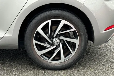 MK69DSV Volkswagen Golf 1.5 TSI EVO Match Euro 6 (s/s) 5dr Thumbnail #13