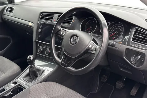 MK69DSV Volkswagen Golf 1.5 TSI EVO Match Euro 6 (s/s) 5dr Thumbnail #15